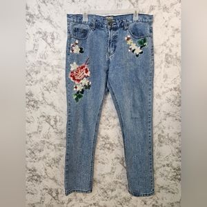 Top Trends Basic Collection Women's Floral Embroyed Denim Jeans Size 44